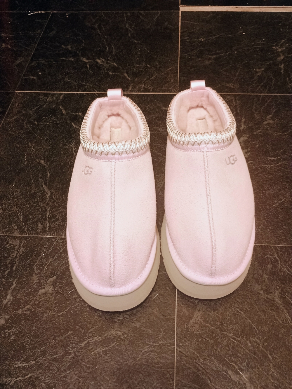 UGG Women's Pink Platform Slip-On Slippers with Trim Size 10 - Picture 3 of 5